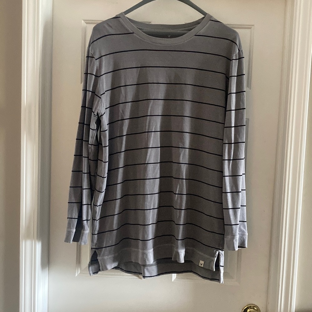XL American Eagle Outfitters Active Flex long sleeve shirt